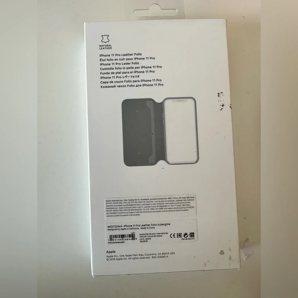 NEW! IPHONE 11 PRO LEATHER FOLIO